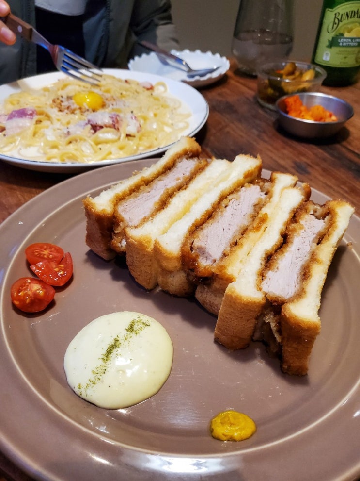 광주 동명동 맛집 파스타, 오믈렛, 산도 데이트코스 추천 '목하식당'