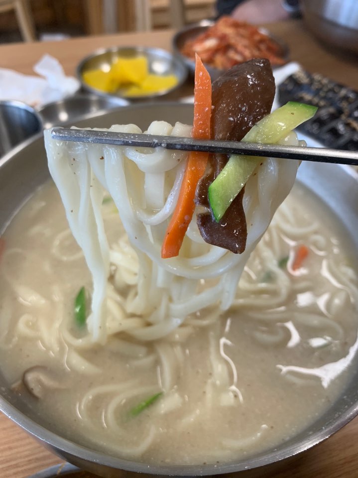 거제 문동 맛집, 거제 국수전문점 밀락원 여기도 들깨칼국수가 맛도리였구만??