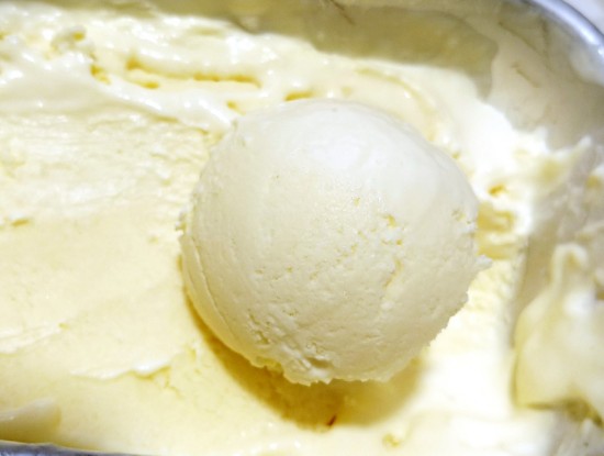그릭요거트 아이스크림 만들기 (노른자 추가한 꾸덕 버전 - 치즈맛이나요!)