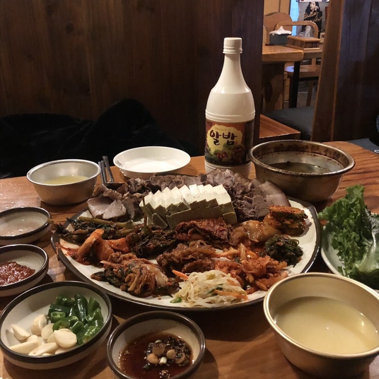  막걸리가 떠오르는 수육 맛집, 갈마동 초가집