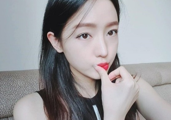  하알라, 췌장암 2기 판정 활동 중단, 아버지 슬퍼하실듯..힘내세요(+나이 프로필 학력 키 소속사 인스타 눈이부시게)