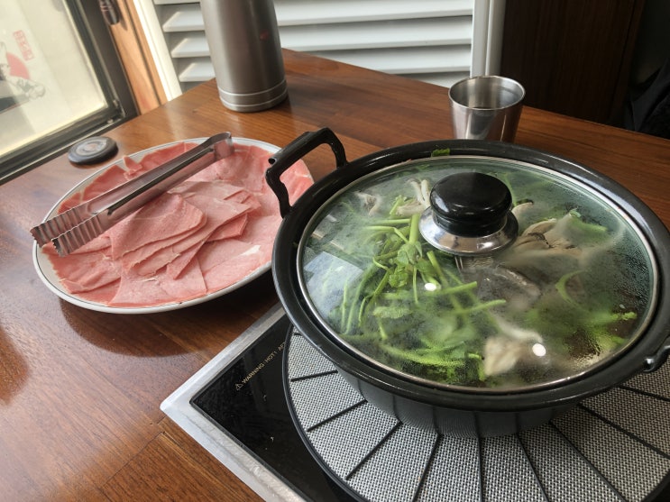 명지대점 등촌 샤브칼국수에서 식사를 하다. 명지대점 등촌 샤브칼국수에서 식사를 하다.