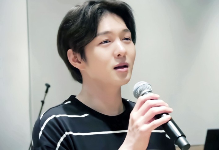  비투비 이창섭 손가락 7 논란, 정일훈 마약 옹호? 단지 제스처일뿐...(+프로필 나이 정재은 열애설 인스타 타투)