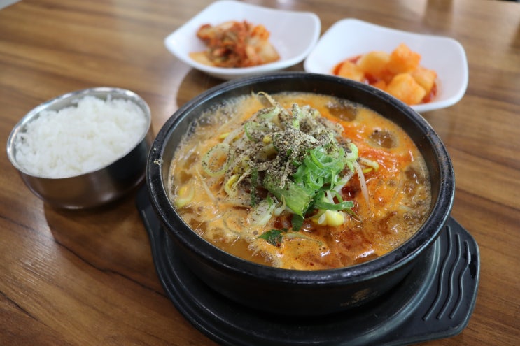  제주도 여행에서 꼭 먹어야하는 해장국~! 제주 모이세해장국 본점 후기