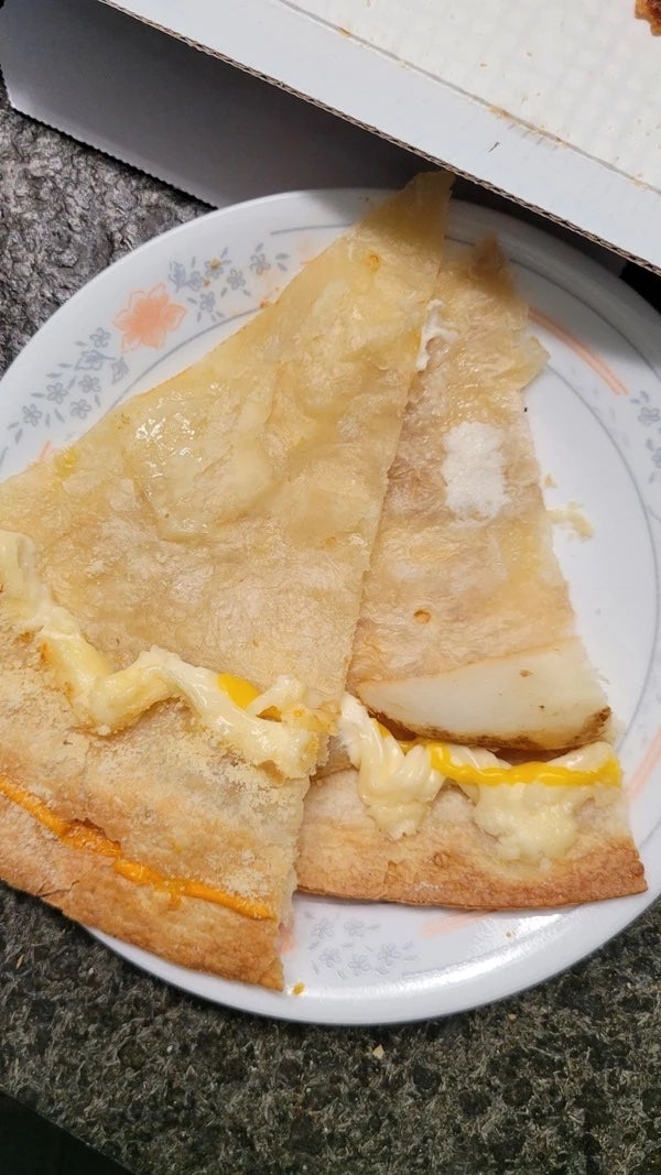 3만4900원 도미노피자 “신제품” 토핑도 거의 없는 '밀가루 덩어리' : 네이버 블로그 3만4900원 도미노피자 “신제품” 토핑도 거의 없는 '밀가루 덩어리' : 네이버 블로그