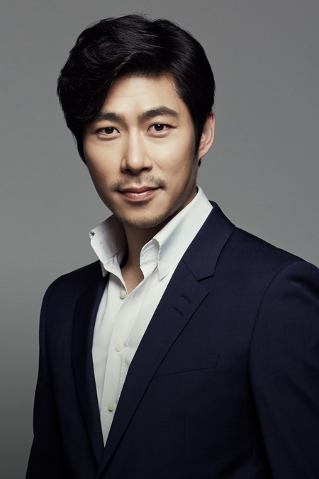  이름보다 로건리로 더 유명한 박은석