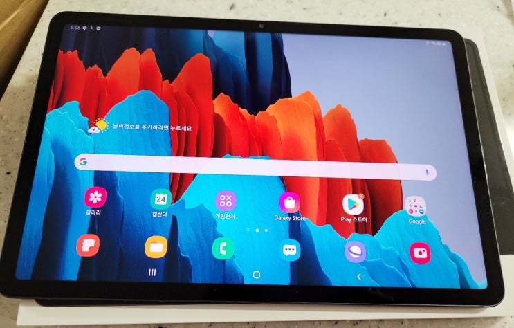  2020 새로 출신한 갤럭시탭S7+LTE  아이패드보다 훨씬 가성비 좋습니다. 완전 만족합니다. 갤럭시탭S7+LTE