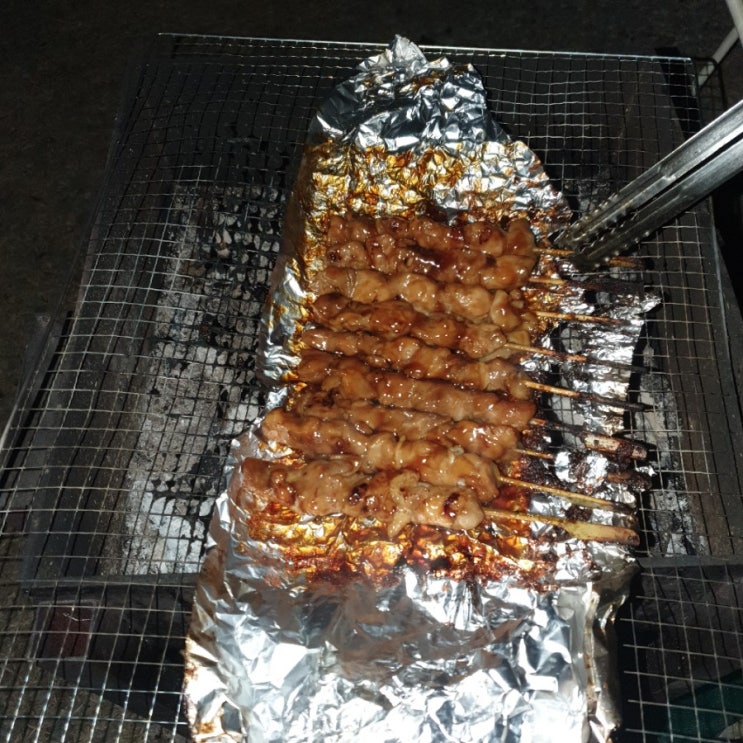  피콕포차 닭꼬치 기다려야 불맛