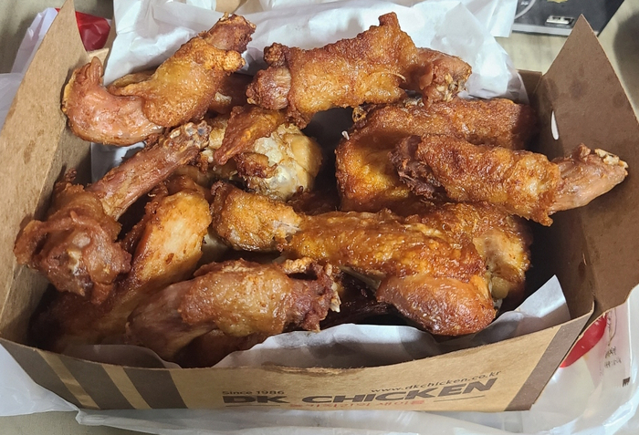  동키치킨 새로운 이름 DK치킨 후라이드4조각 ( 서동점 )