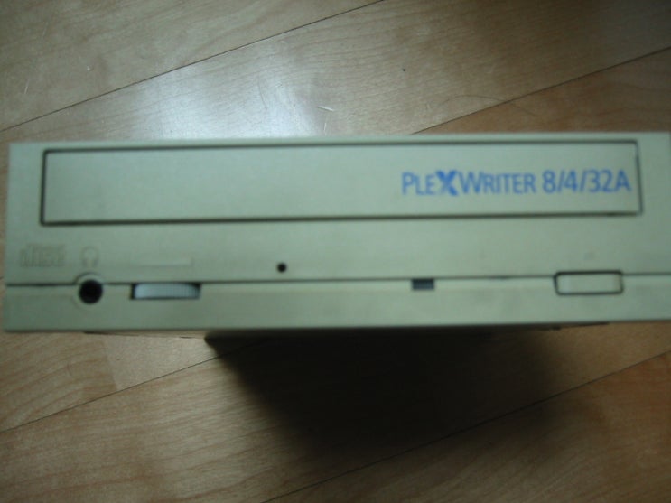  명품열전 - 플렉스터 8432A CD-RW