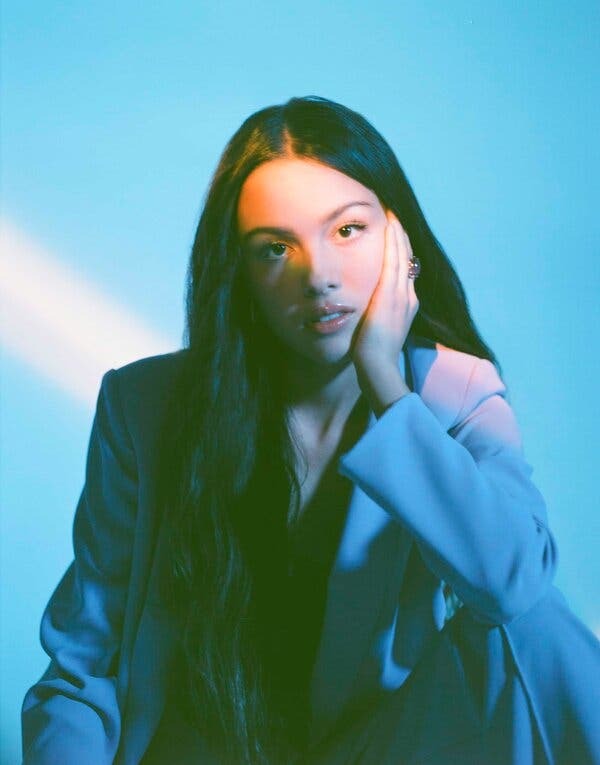 데뷔곡으로 빌보드 뒤집어버린 신인 가수 올리비아 로드리고 olivia rodrigo 데뷔곡으로 빌보드 뒤집어버린 신인 가수 올리비아 로드리고 olivia rodrigo