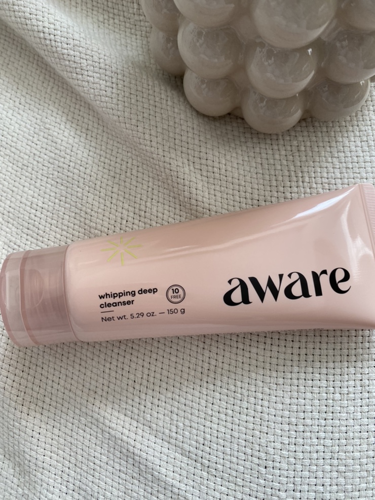  어웨어휘핑딥클렌저,비건 폼클렌징추천(aware),클린뷰티 브랜드by아모레퍼시픽