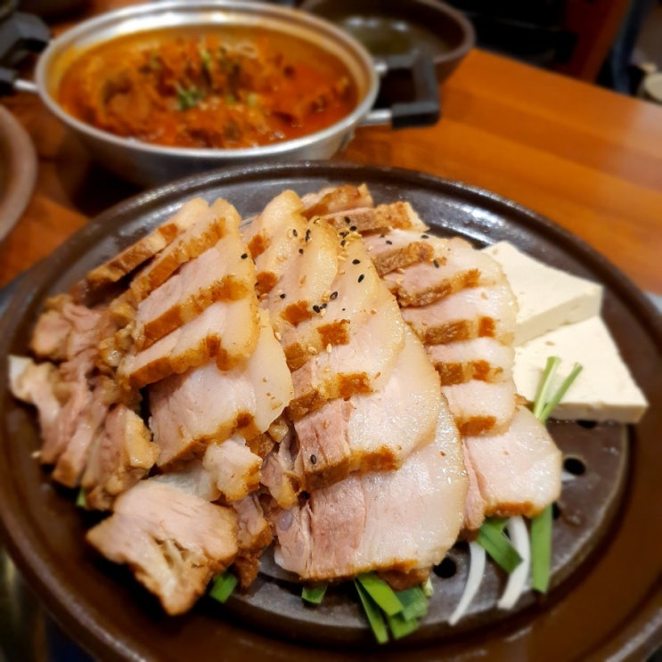  [지중해 마을맛집/탕정 맛집]'등발' 월남쌈 싸먹는 보쌈 뼈찜은 서비스~