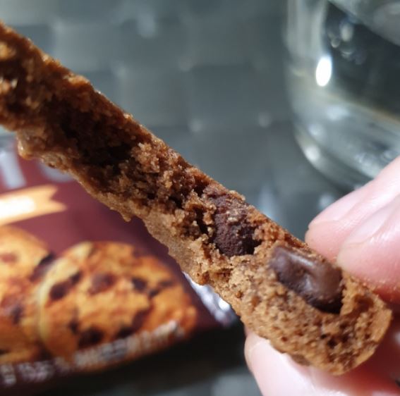 달달한 간식 허쉬 초콜릿칩 쿠키