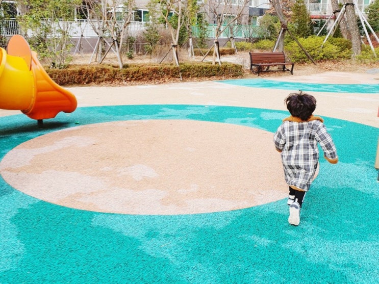  형아들이랑도 잘 놀아요