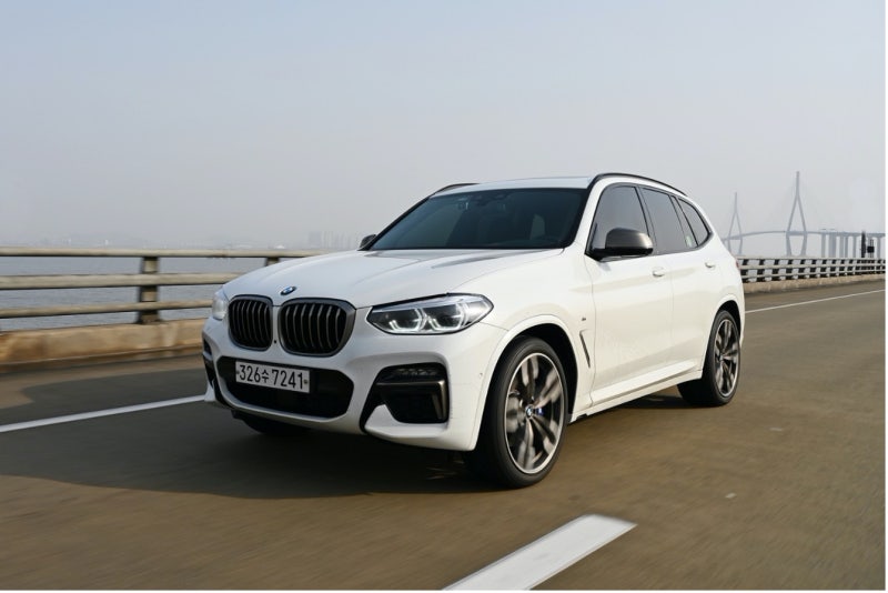 고성능에 정교함까지 담은 크로스오버, BMW X3 M40i xDrive
