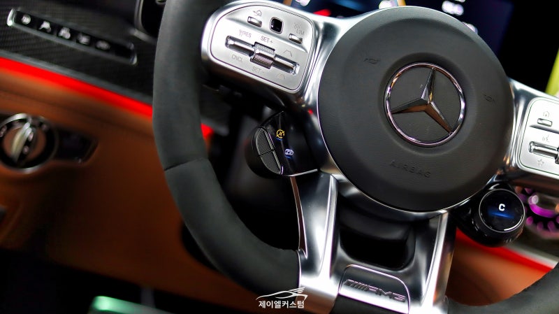 하남 초이로 / 핸들커스텀/염색 / 카본 핸들 / AMG GT