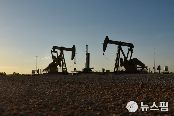 국제유가, 수요 우려 부각에 하락…WTI 1.0%↓ 국제유가, 수요 우려 부각에 하락…WTI 1.0%↓