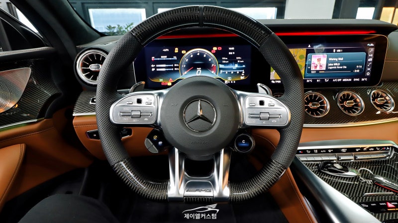 하남 초이로 / 핸들커스텀/염색 / 카본 핸들 / AMG GT