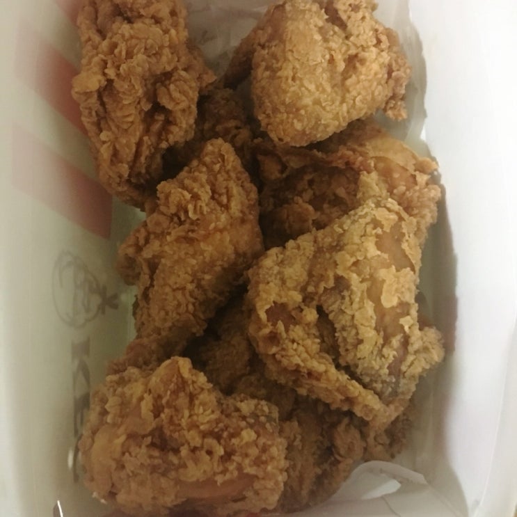 KFC 치킨 저녁 9시 이후 1+1... 2조각에 2500원이라니! #야식은치킨