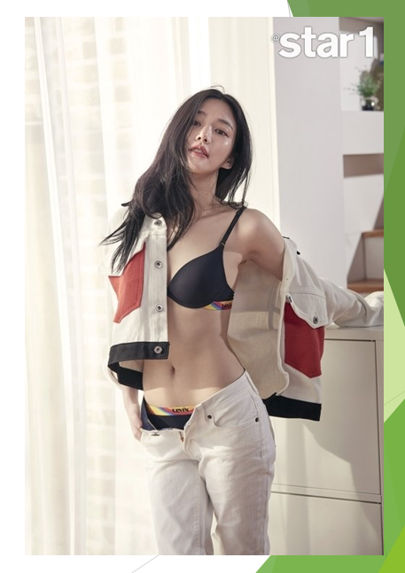  이유비 언더웨어 입고 과감 노출