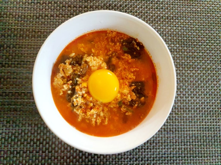  깊은맛 갓김치순두부찌개