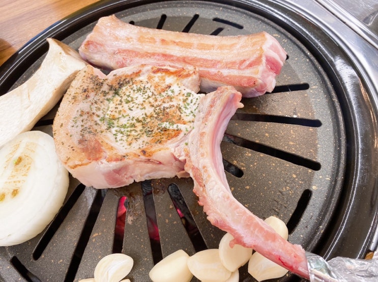  청주 용암동 삼겹살 맛집 제주그집 흑돼지의 육즙이 최고였어요~