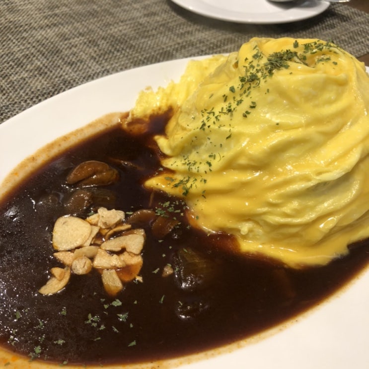  대전대흥동돈까스와 파스타 맛집 분위기까지 완벽, 경양식당 고래