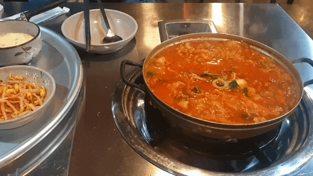 [맛집] 창원 용호동 쌈 싸 먹는 김치찌개 맛집 <반가네>