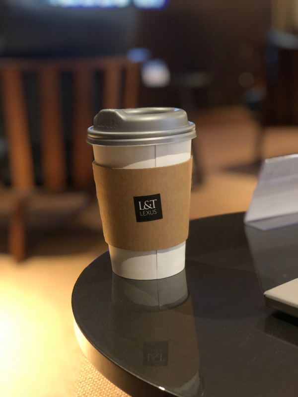L&T서초센터, ES 엔진오일 교환하다 L&T서초센터, ES 엔진오일 교환하다