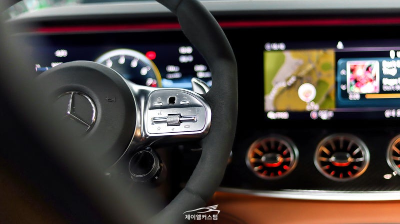 하남 초이로 / 핸들커스텀/염색 / 카본 핸들 / AMG GT