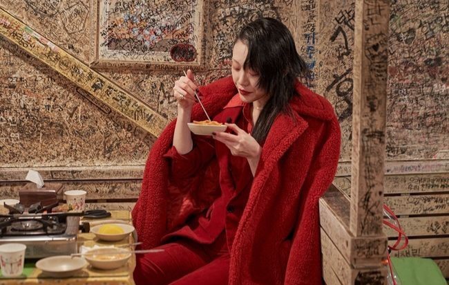 모델 최소라, 김관훈과 떡볶이 먹방, 유퀴즈 스핀오프 '난리났네 난리났어' 대박이네요!(+프로필 키 나이 몸무게)