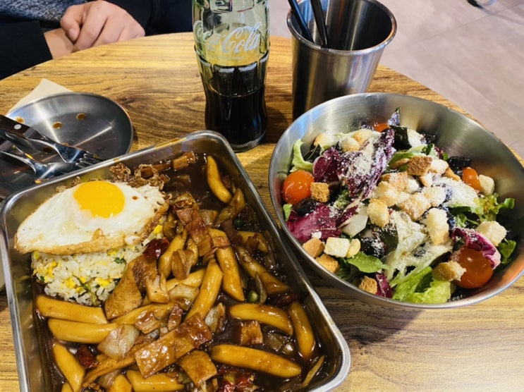 을지로 데이트 컨테이너피플 을지로점 다녀왔어요 :) 을지로 데이트 컨테이너피플 을지로점 다녀왔어요 :)