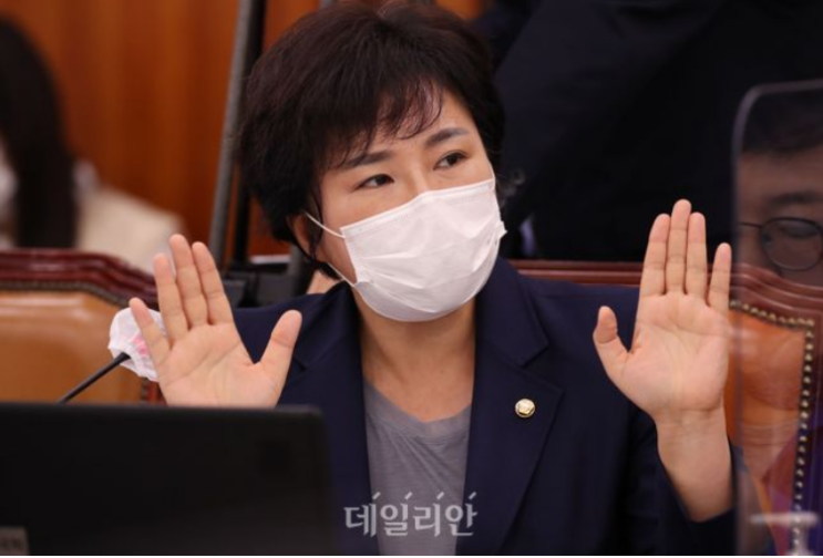  국회의원은 [노블레스 오블리주] vs[노블레스 말라드]