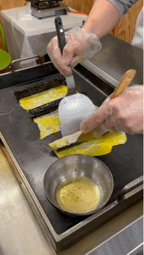  계란말이 김밥과 장아찌의 조화, 용문동 달인 즉석 계란말이 김밥