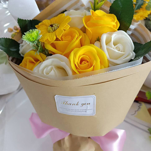 인기있는 홈마인 조화 정성가득 꽃다발 + 종이상자, 옐로우(YELLOW)(로켓배송) 추천해요 인기있는 홈마인 조화 정성가득 꽃다발 + 종이상자, 옐로우(YELLOW)(로켓배송) 추천해요