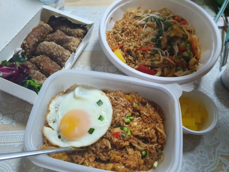  [배달] 반포식스 짜조, 쉬림프팟타이, 나시고랭 배달