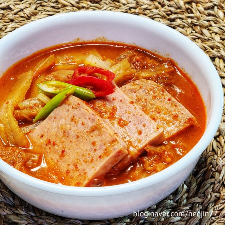 Jinny's집밥레시피 햄김치찌개 만들기 후다닥 초간단 찌개 Jinny's집밥레시피 햄김치찌개 만들기 후다닥 초간단 찌개