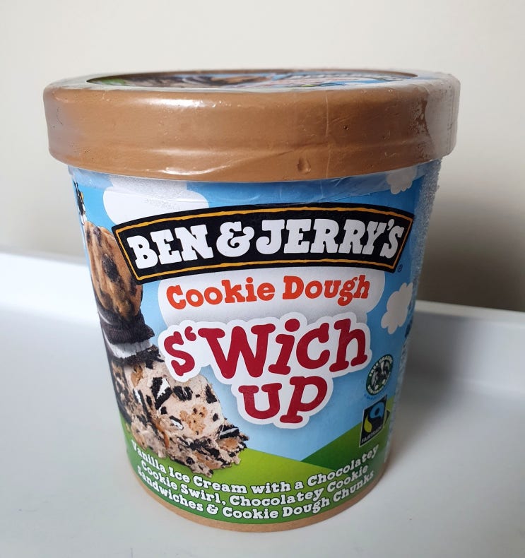  벤앤제리스 쿠키도우 스위치업 (Ben&Jerry's Cookie Dough S'wich Up)