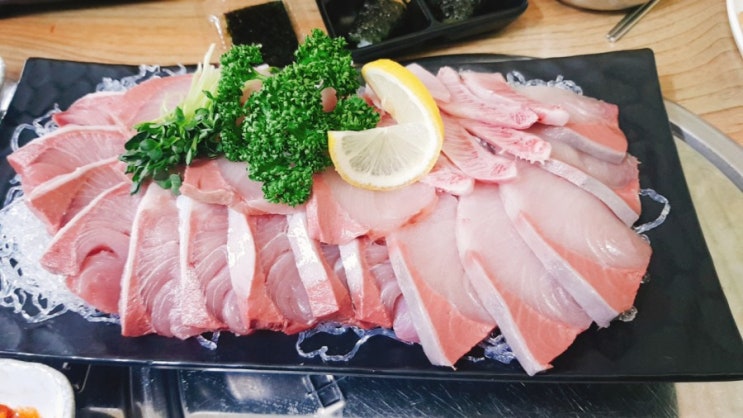 [여수 문수동맛집 황금회포차] 대방어에 해물모듬까지, 여수 현지인 회 맛집 