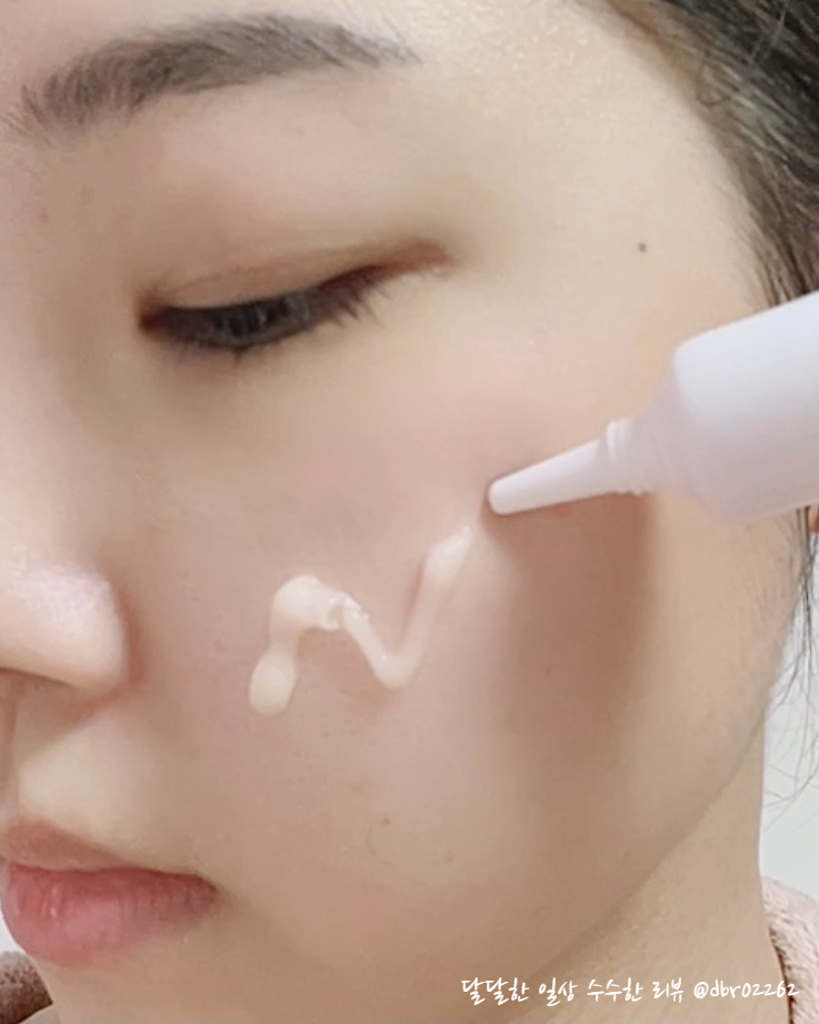 전신사용이 가능한 생기있는 피부미백 안전한 유두미백크림 전신사용이 가능한 생기있는 피부미백 안전한 유두미백크림