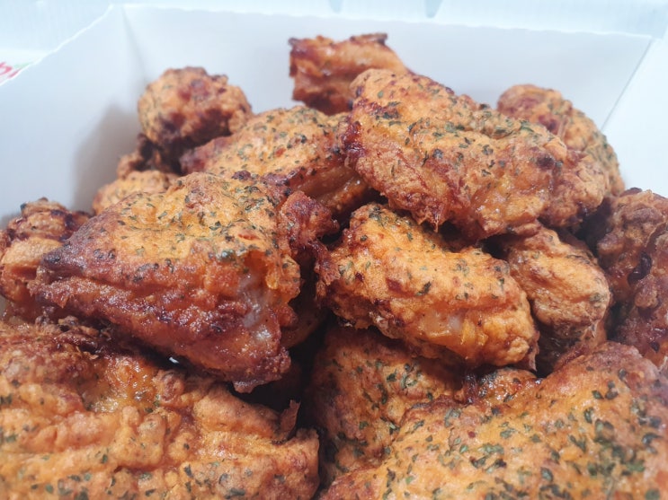  천안 치킨 맛집 굽네치킨 천안백석점 순살고추바사삭 찹쌀치즈볼 말표 흑맥주 실후기(내돈내산)