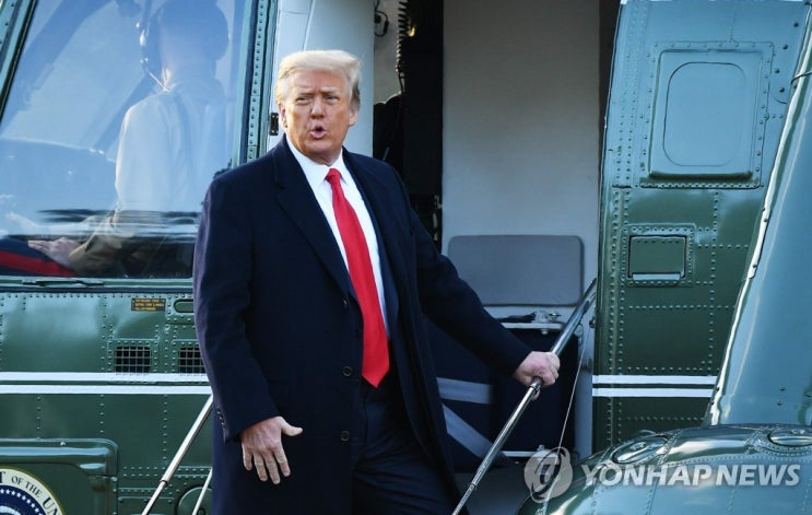 탄핵심판 목전 트럼프, 변호인단 구성도 진통…"5명 전원사퇴"(종합) 탄핵심판 목전 트럼프, 변호인단 구성도 진통…"5명 전원사퇴"(종합)