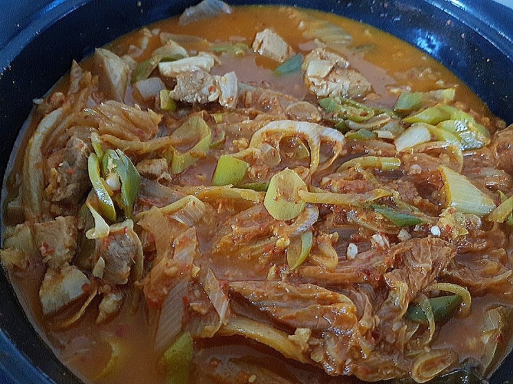 자꾸 생각나는 김치찜/앞다리살도 좋고 등갈비살도 좋고