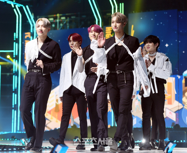  '본상' 에이티즈 "이 자리 올 수 있던 건 에이티니 덕분이라고 생각"[제30회 하이원 서울가요대상]