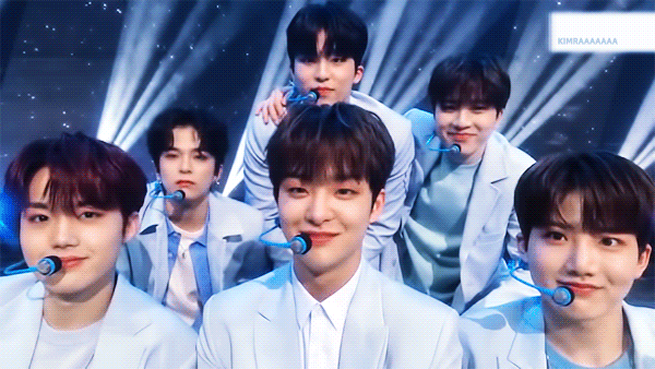 AB6IX 박우진 트레저 박지훈 소정환 엠카 쇼음악중심 인기가요 무대 움짤! (Feat. 엔딩요정) AB6IX 박우진 트레저 박지훈 소정환 엠카 쇼음악중심 인기가요 무대 움짤! (Feat. 엔딩요정)