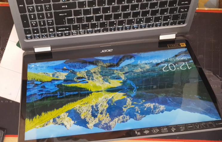  수리 - 에이서 에스파이어 R5 메모리 추가 또는 교체하기, REPLACING ACER ASPIRE R5-571TG RAM