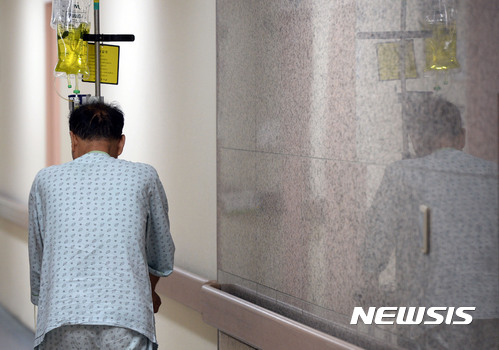 암환자들 "본인부담상한제와 실손보험은 별개..대책 마련해야" 암환자들 "본인부담상한제와 실손보험은 별개..대책 마련해야"
