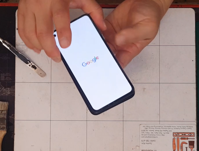 수리 - Replacing a Google Pixel 4a Screen, 구글 픽셀4a 스크린 교체