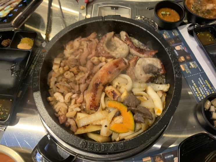  호매실 화사 곱창으로 유명한 곱창맛집 군자대한곱창